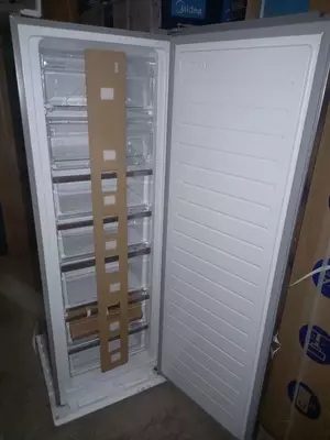 Морозильник Midea MDRU333FZF02
