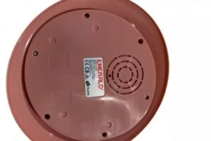 Вертикальный отпариватель Emerald EA7725GS