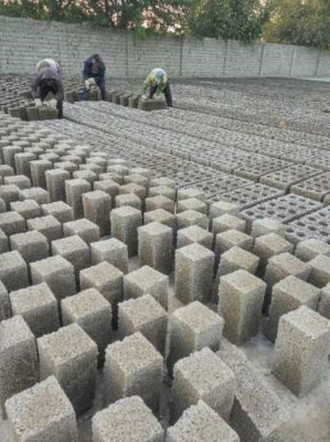 Шлакоблок из клинца OOO "Universal Building Product"