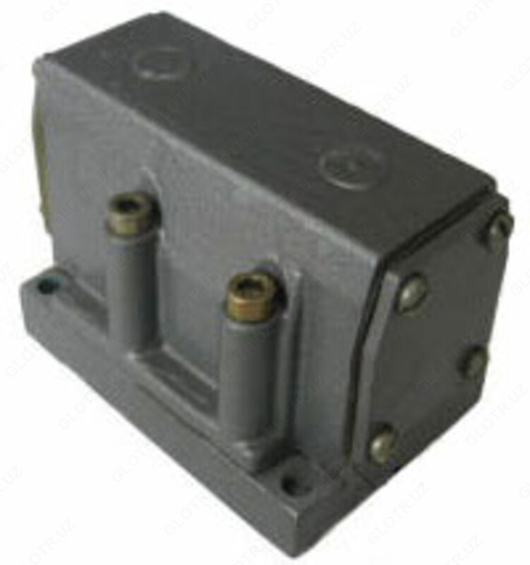 Пневмораспределитель В63-14А