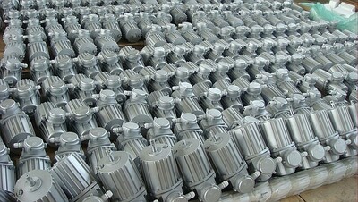 Гидротолкатель