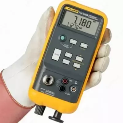 Fluke 718 — калибратор датчиков давлении