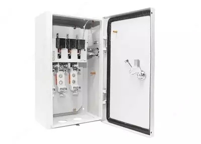 Ящик с рубильником и предохранителями ЯРП-100А У1 IP54-IEK