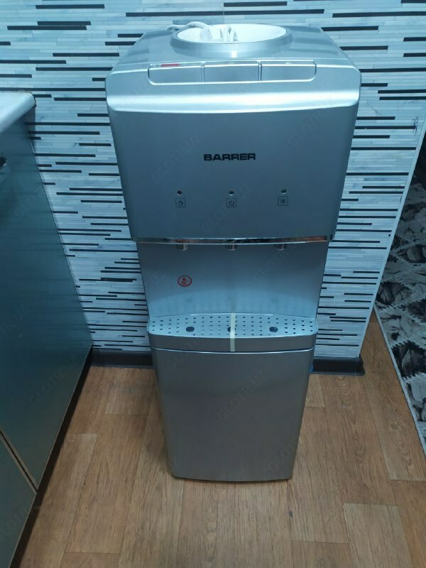 Кулеры для воды (диспенсеры) премиум-класса от компании BARRER. Прямые поставки из ОАЭ (Дубай).
