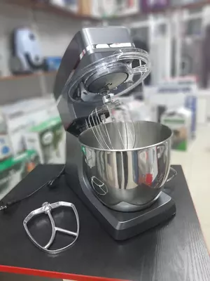 Супермощный планетарный миксер от Bergamo (Турция). 1600 Вт мощи и чаша 7 литров.