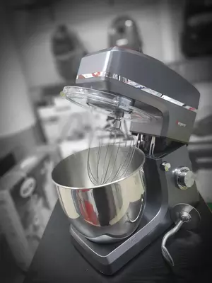 Супермощный планетарный миксер от Bergamo (Турция). 1600 Вт мощи и чаша 7 литров. Только в розницу