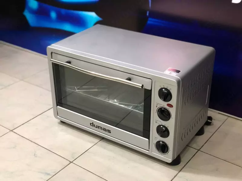 Мини-печь от DUMAS (Италия) с конвекцией и грилем.