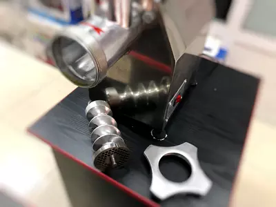 Промышленная мясорубка MG22. 250 кг в час. Только в розницу