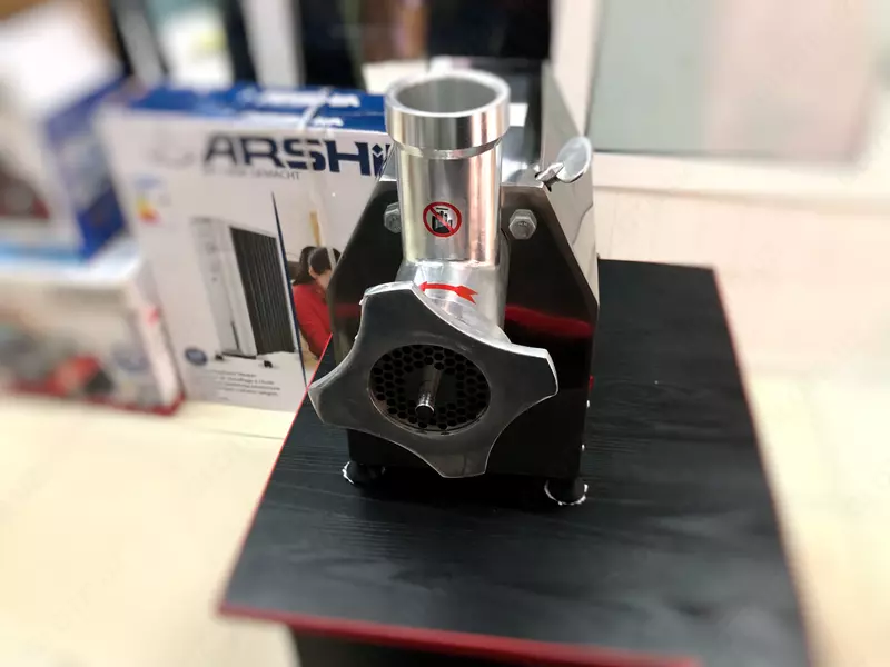 Промышленная мясорубка MG22. 250 кг в час. DOSTAVKANADOM