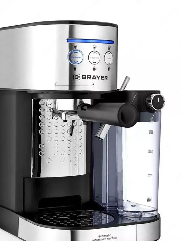 Рожковая кофеварка с автоматическим капучинатором от немецкой BRAYER