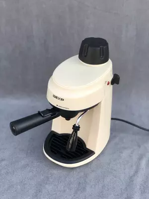 Кофеварка DEXP EM-801