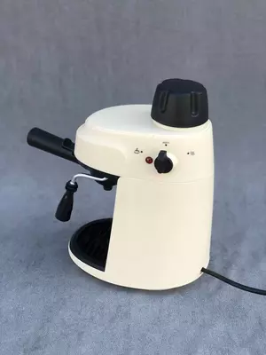 1 100 000 сум / шт. Кофеварка DEXP EM-801