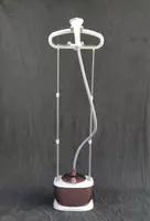 Silver Crest nemis kompaniyasining kuchli kiyim bug'li mashinasi (bug 'dazmoli). - Dazmollar