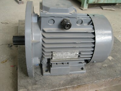 Asinxron uch fazali elektr motor 5A(AIR)90L2 3 kVt 3000 rpm IM2081