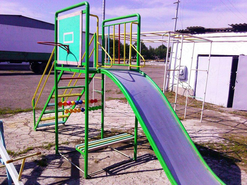 Детская Горка с крышей и баскетбольным щитом