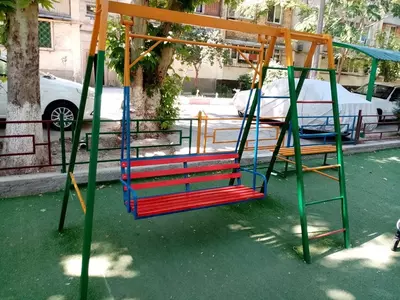 Качели двухместные с лестницей