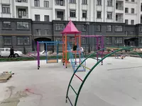 2 ta minorali bolalar o'yin majmuasi 8 ta ob'ekt (2 slayd