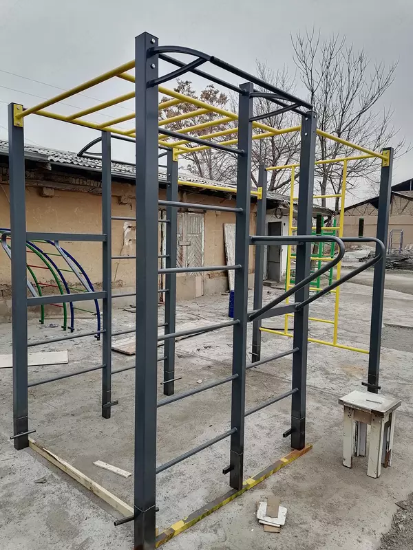 Спортивный комплекс воркаут (2 БРУСЬЯ 2ШВЕД.СТЕНКИ 2 ТУРНИКА)