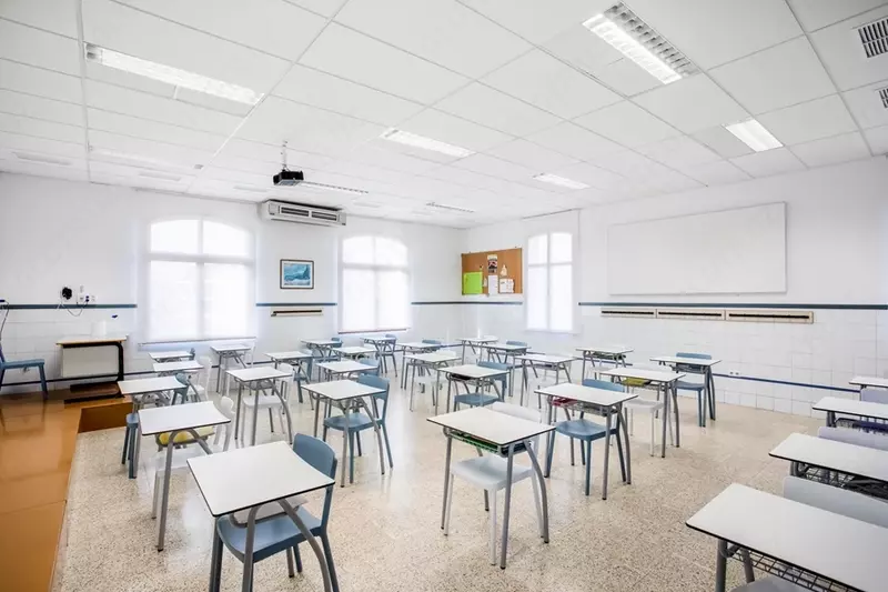 Armstrong turi (Armstrong)