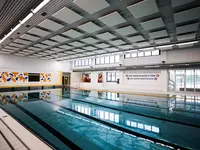 Akustik tovushni yutuvchi orollar Ecophon Solo Light shisha tolali