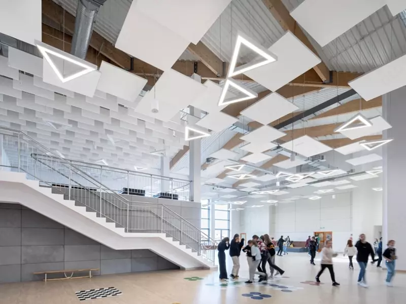 Akustik tovushni yutuvchi orollar Ecophon Solo Light shisha tolali InTechStroy