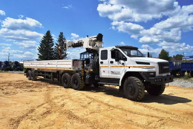 Перевозка грузов с краном