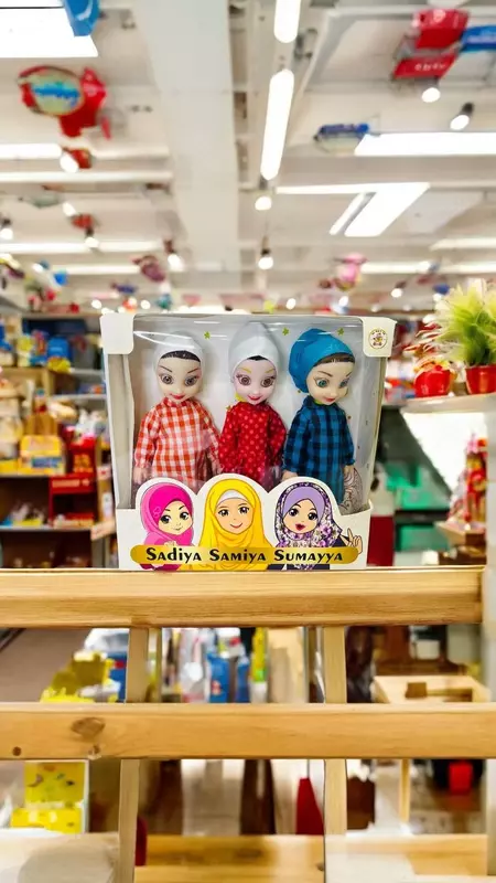 Кукла для девочек "Uchta opa-singil Sadiya, Samiya, Sumayya"