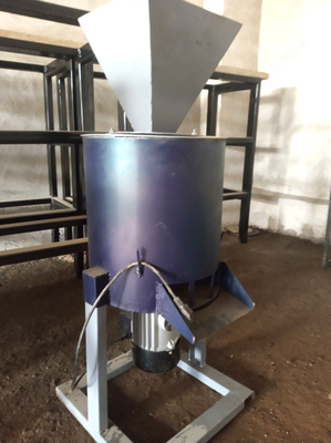 Universal yem maydalagich "Barlos M-100" - "BARLOS AGRO" MChJ