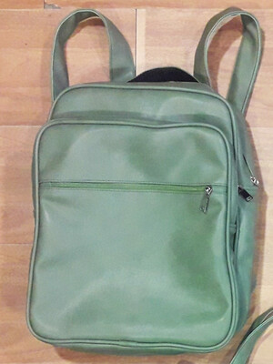 Рюкзак из эко-кожи