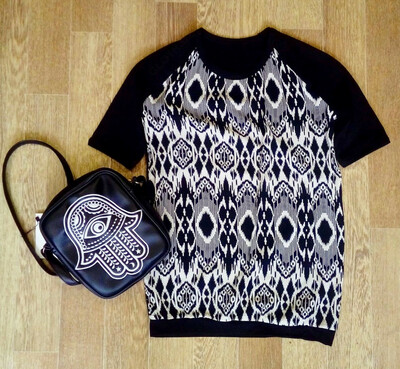 Футболка черная женская