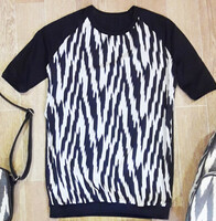 Футболка черная женская