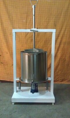 Zanglamaydigan po&#39;latdan yasalgan idishlar