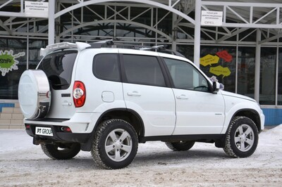 "PT" deflektor spoyeri CHEVROLET NIVA