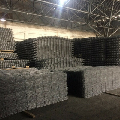 Сетка дорожная из проволоки Вр-1 диаметром 4мм. Размер 200х200 - 10 800 сум / кг.