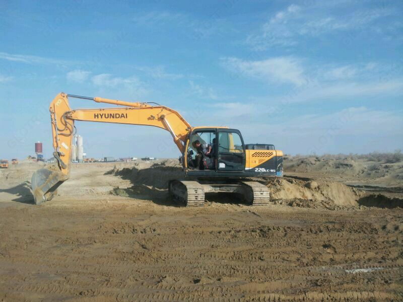 Hyundai markali paletli ekskavatorni ijaraga oling