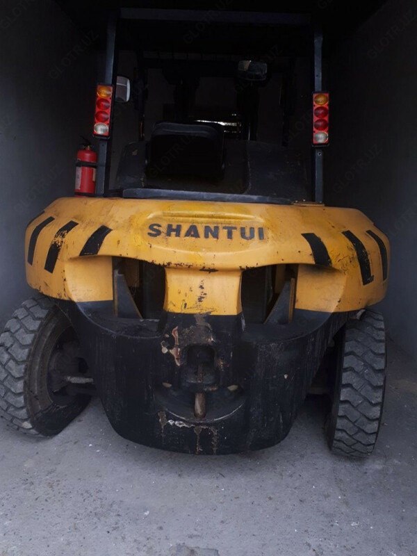 Вилочный погрузчик 5 тонн