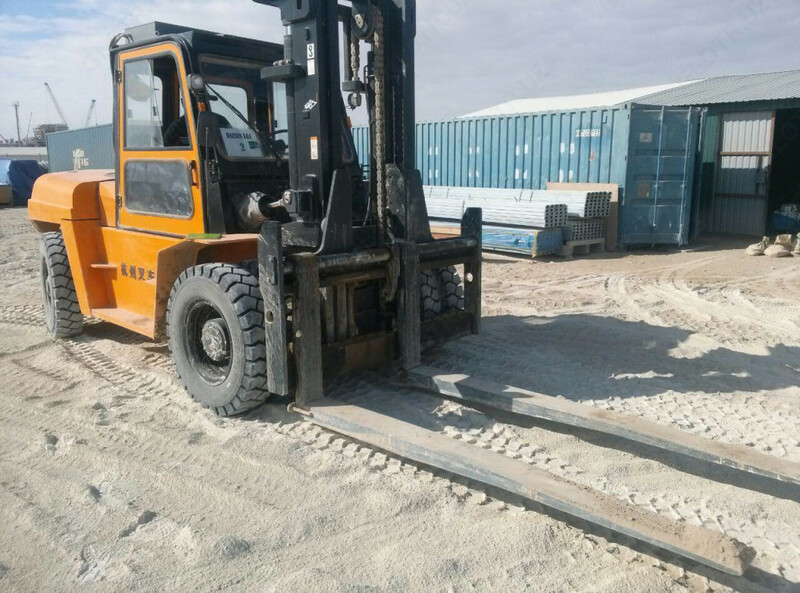 10 tonnalik forklift bilan uzoq muddatli xizmat ko'rsatish