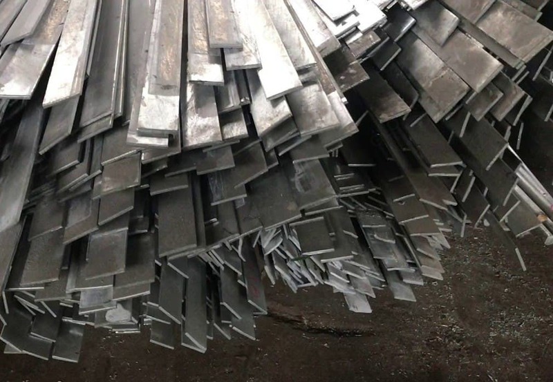 Temir strip 30 x 3 (rux bilan qoplangan)