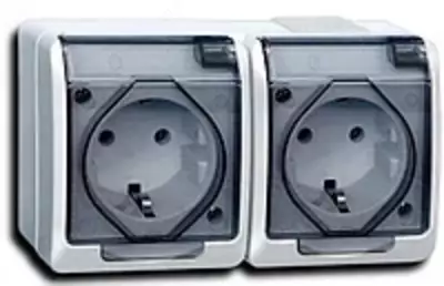 РСб22-3-ГПБд розетка 2м с з/к о/у IP54 (цвет крышки:дымчатый) ГЕРМЕС PLUS