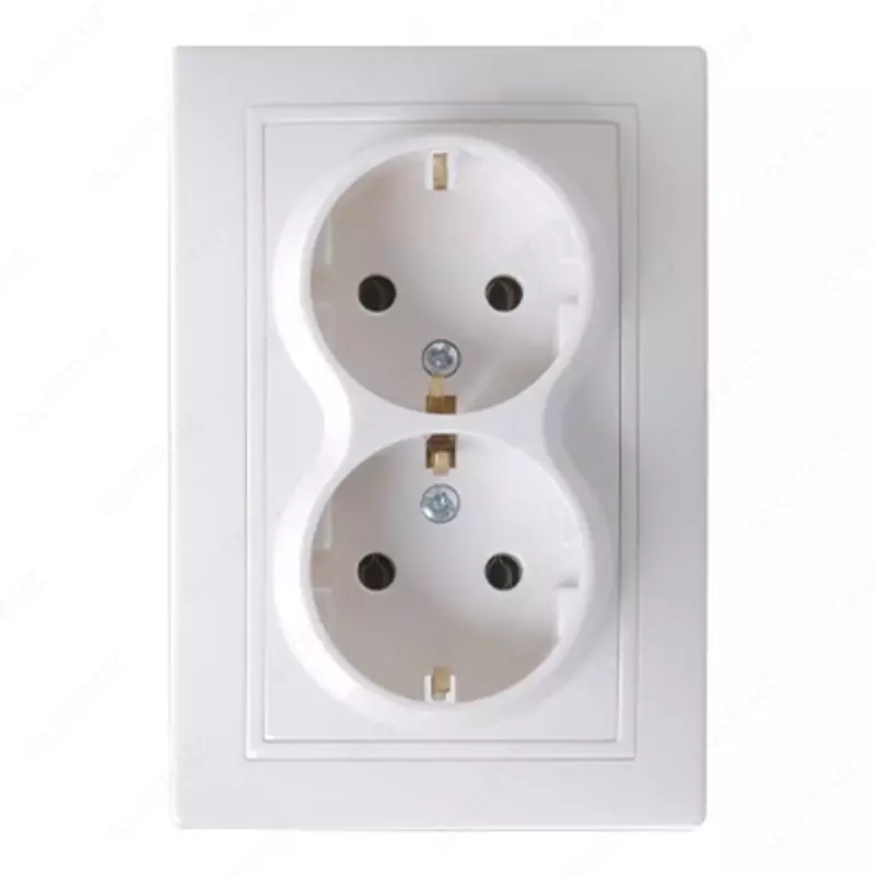 РС12-3-КБ Розетка 2местн. c з/к без защ.штор. 16А КВАРТА (белый)