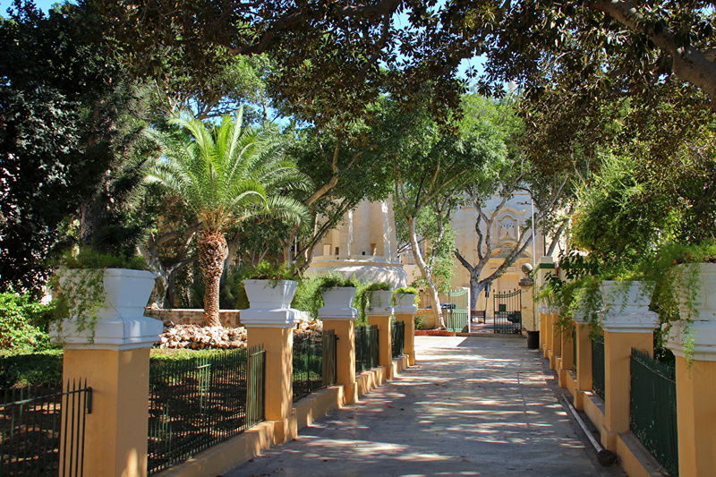 Мальта: «Тур для пенсионеров 55+»