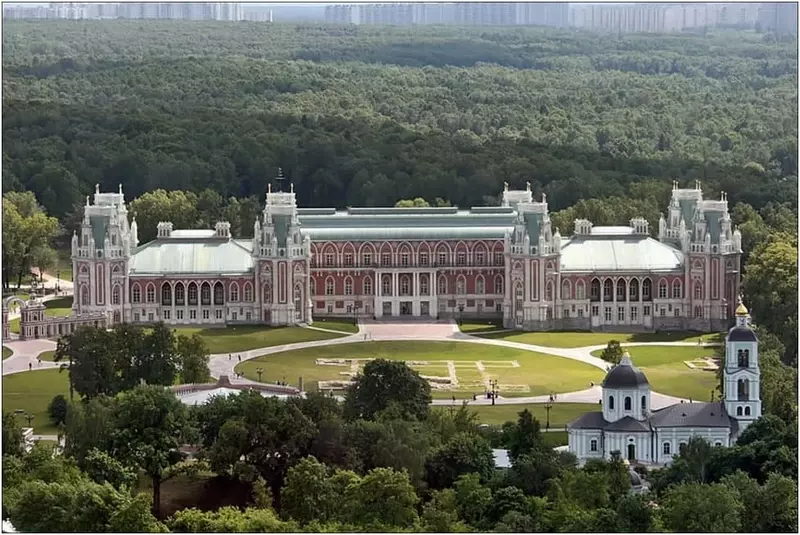 РОССИЯ: «ДВЕ СТОЛИЦЫ – МОСКВА и САНКТ – ПЕТЕРБУРГ»