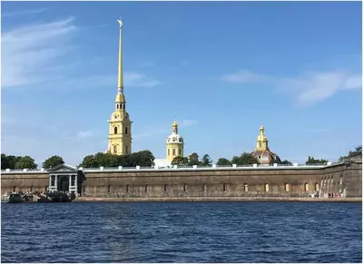 РОССИЯ: «ДВЕ СТОЛИЦЫ – МОСКВА и САНКТ – ПЕТЕРБУРГ»