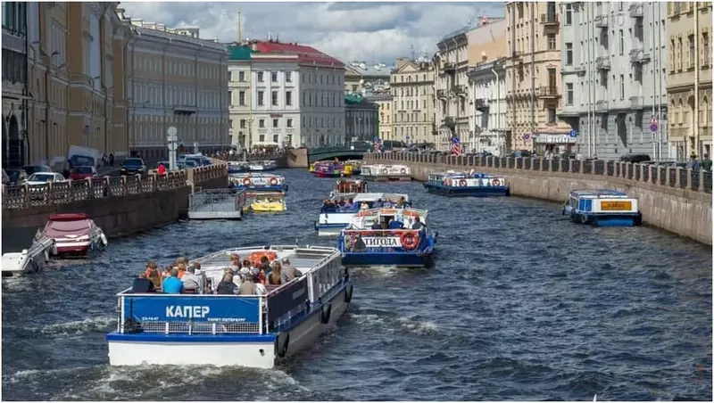 РОССИЯ: «КЛАССИЧЕСКИЙ САНКТ-ПЕТЕРБУРГ» 🚌