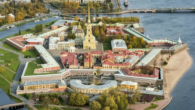 ROSSIYA: "KLASSIK SANKT-PETERBURG" 🚌