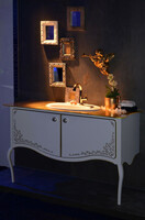 111 150 000 so'mdan Amadea Royal