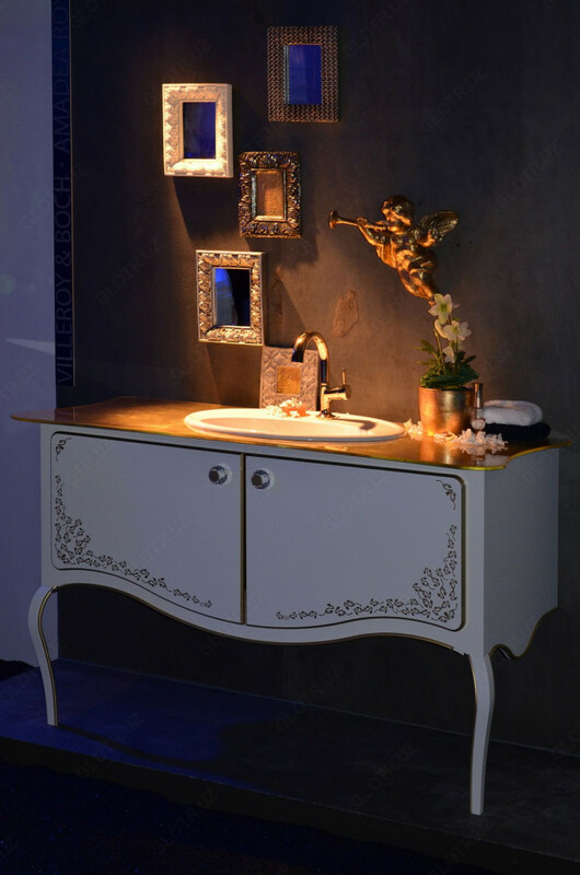 111 150 000 so'mdan Amadea Royal