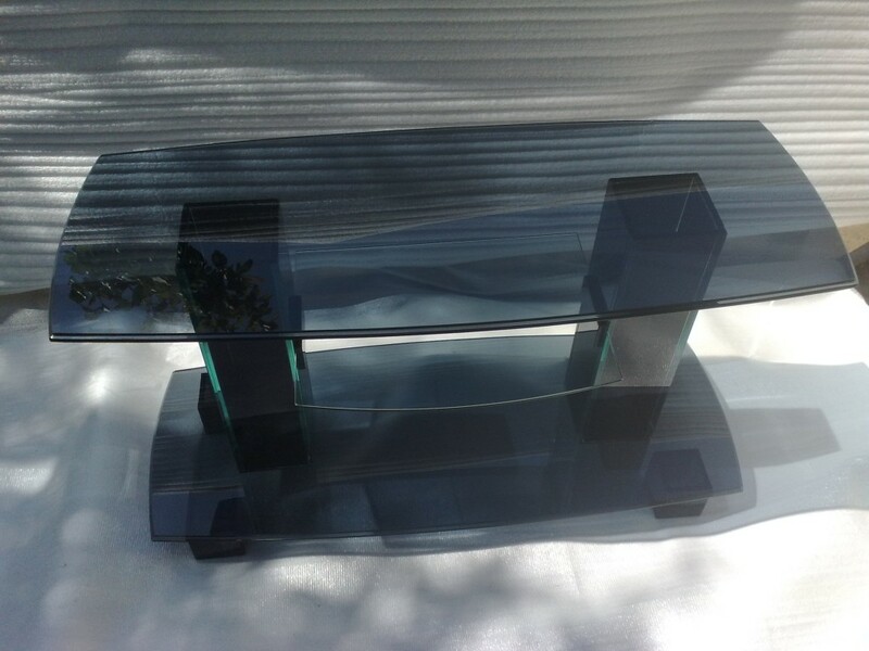 Почему в наше время так популярны изделия из стекла?