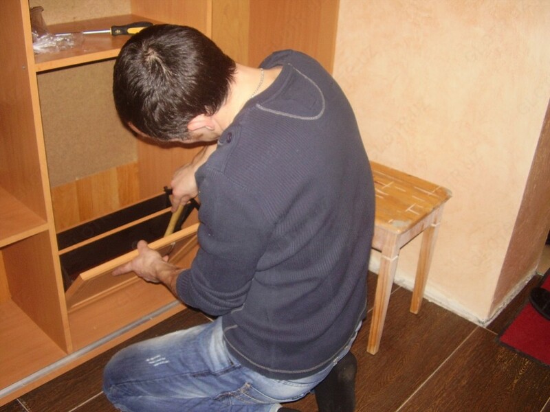 Разборка-сборка мебели по приемлемым ценам. - по запросу