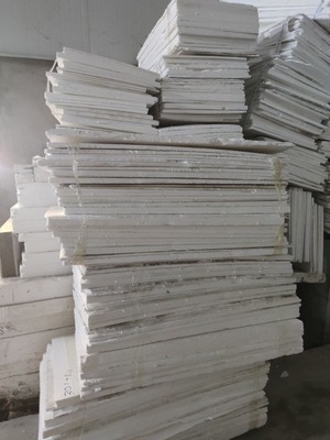 Penoplast chiqindilari yoki maydalangan penoplast (droblyonka)